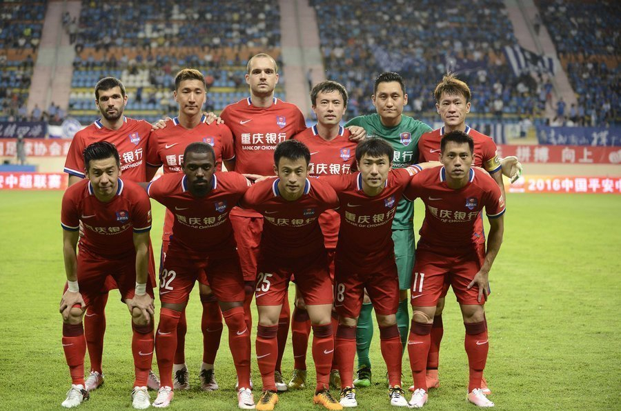 由于C罗被红牌禁赛，绝代双骄皆结束了自己本年度的...